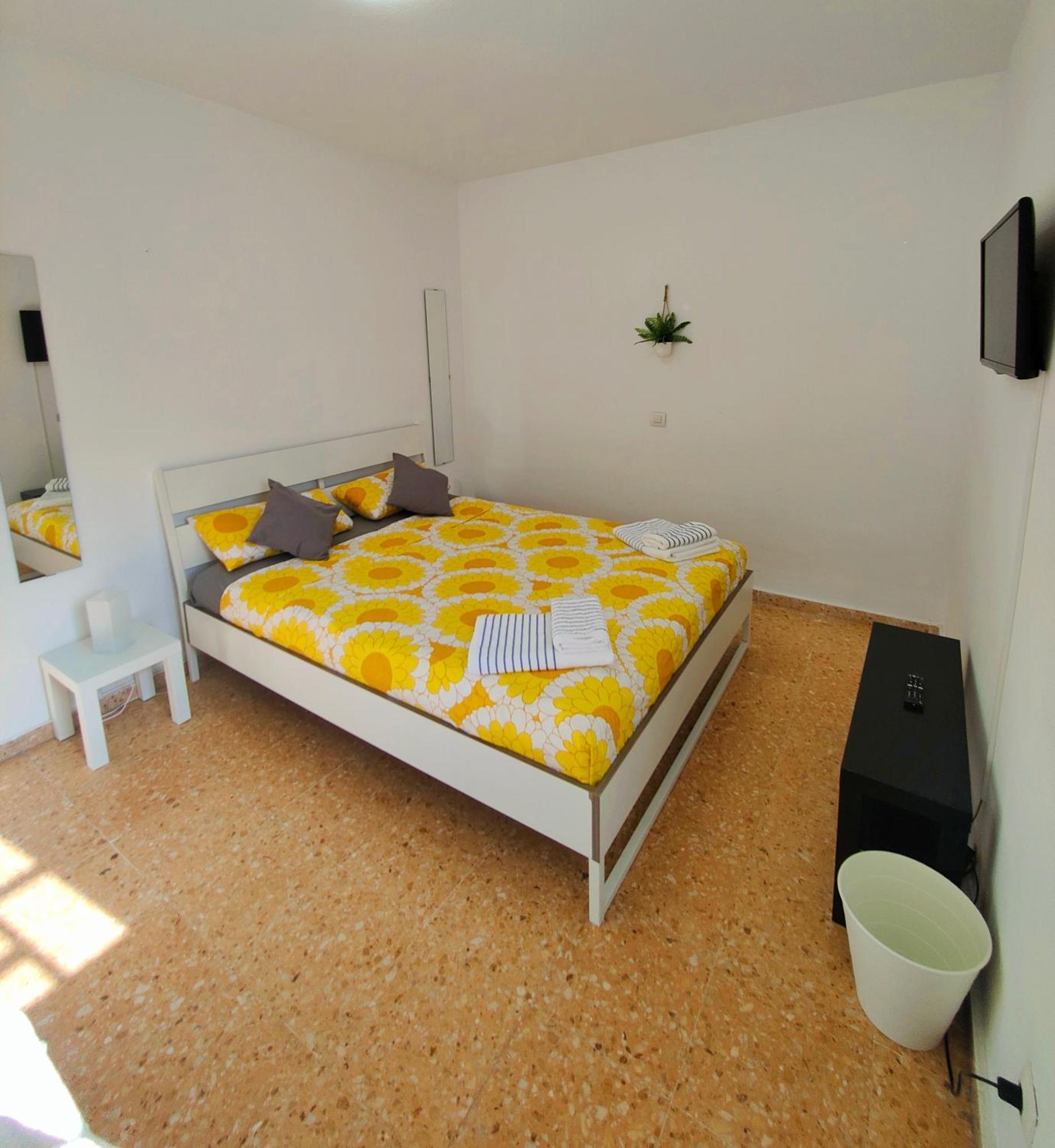 Ana's House - In Private Hostel *