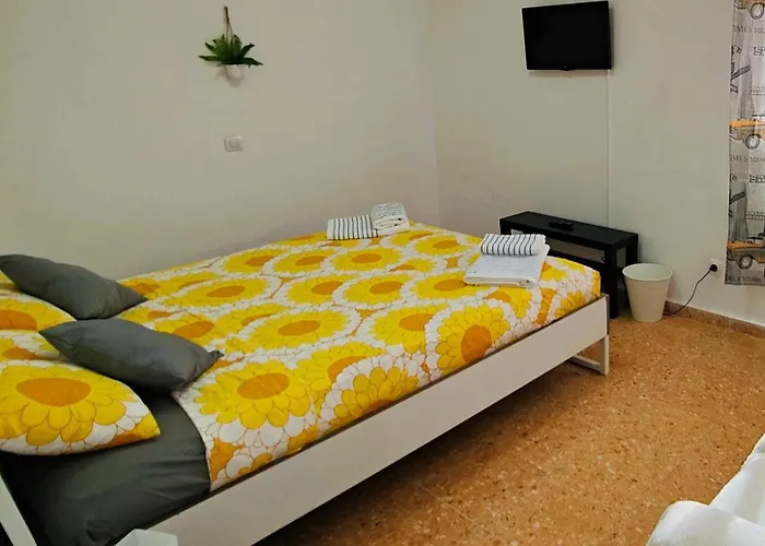 Ana\'S House - Rooms In Private Home